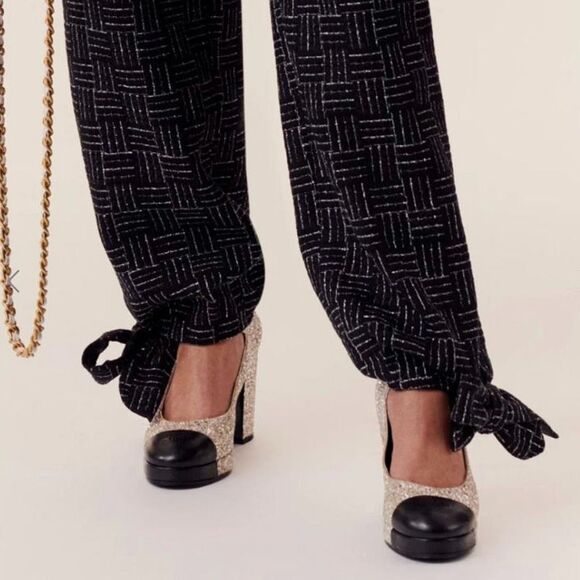 CHANEL 2023 Light Gold Glitter Black Mary Jane Heels 36 Cap Toe CC Logo Platform - Picture 16 of 16